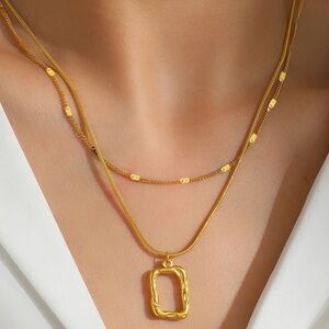 Elegant Vintage Chain with Rectangular Pendant Double-Layer Geometric Necklace